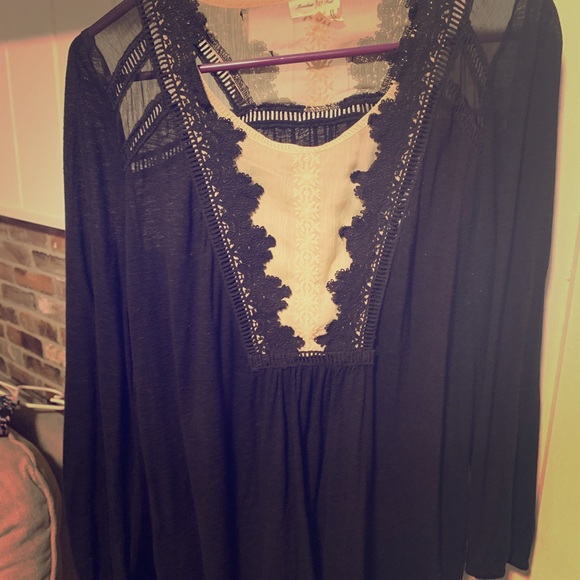 Anthropologie Meadow Rue Top - Picture 2 of 2